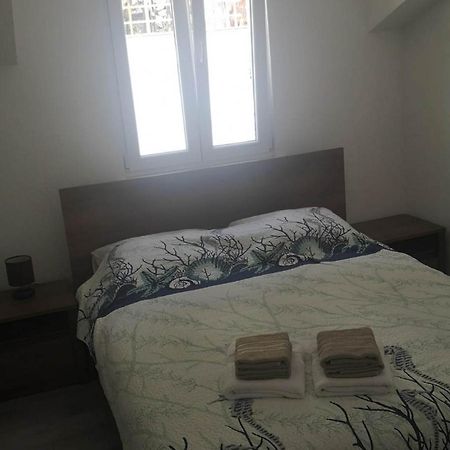 Apartments Kalajzic Pucisca Bagian luar foto