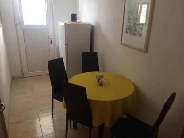 Apartments Kalajzic Pucisca Ruang foto
