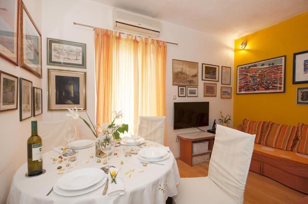 Apartments Kalajzic Pucisca Ruang foto