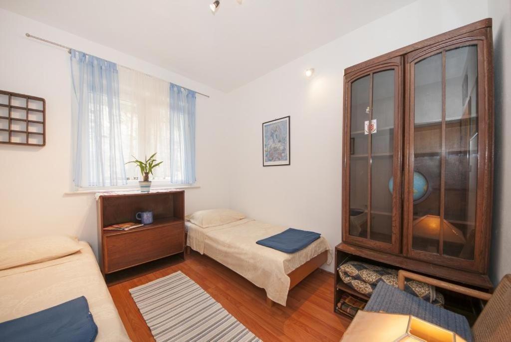 Apartments Kalajzic Pucisca Ruang foto